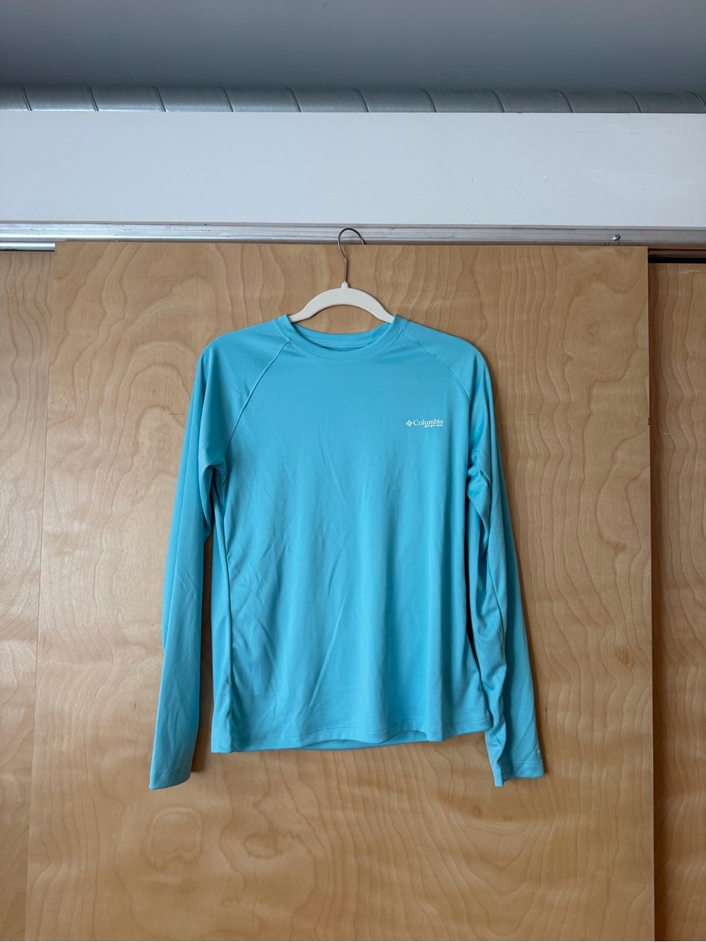 Columbia Blue Long Sleeve Sun Shirt ☀️